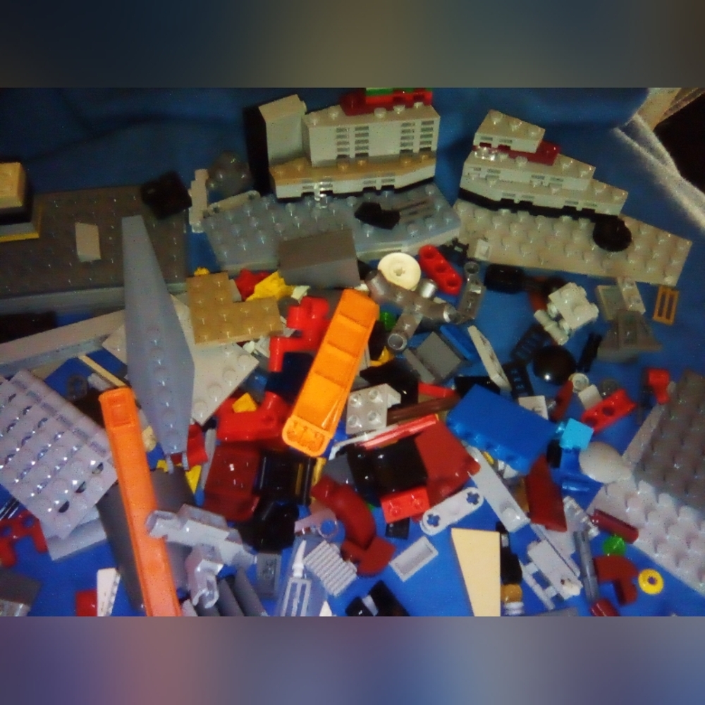 LEGO Classic Lots of Bricks (1.2lbs.~1.3lbs)
